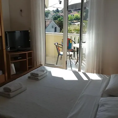 Barbara Apartment Banj